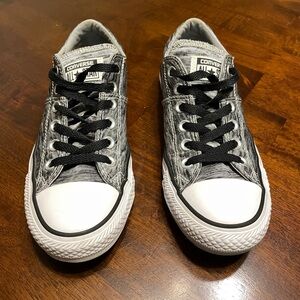 Gray Converse Women’s Size 7